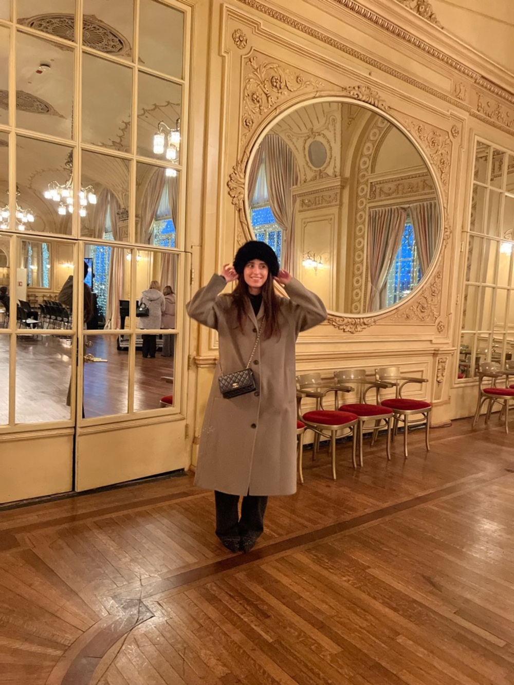 Meet your Posher, Mel